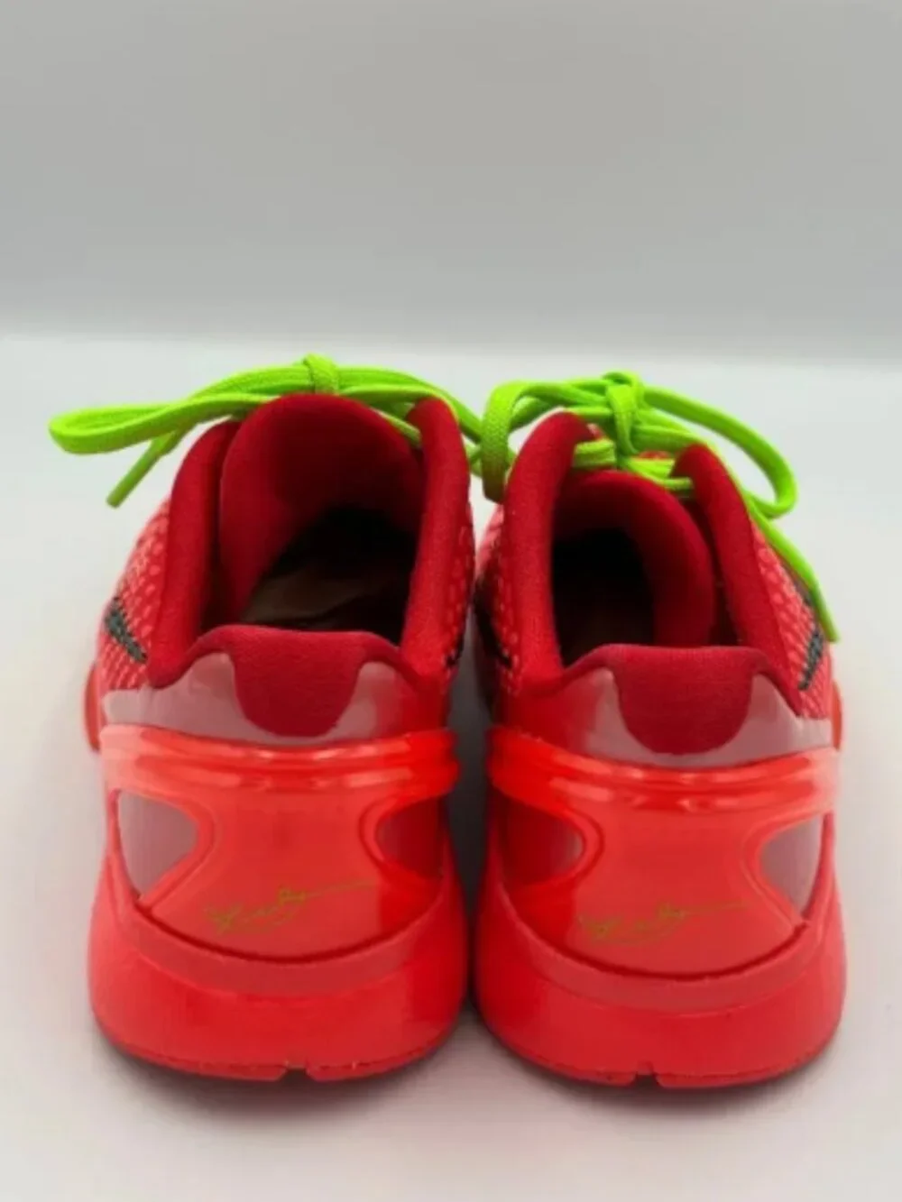 Nike stunning red‑toned